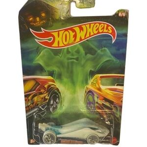 Hot Wheels 2020 Halloween Cars 6/6 SUPER STINGER Glow In The Dark 1:64.